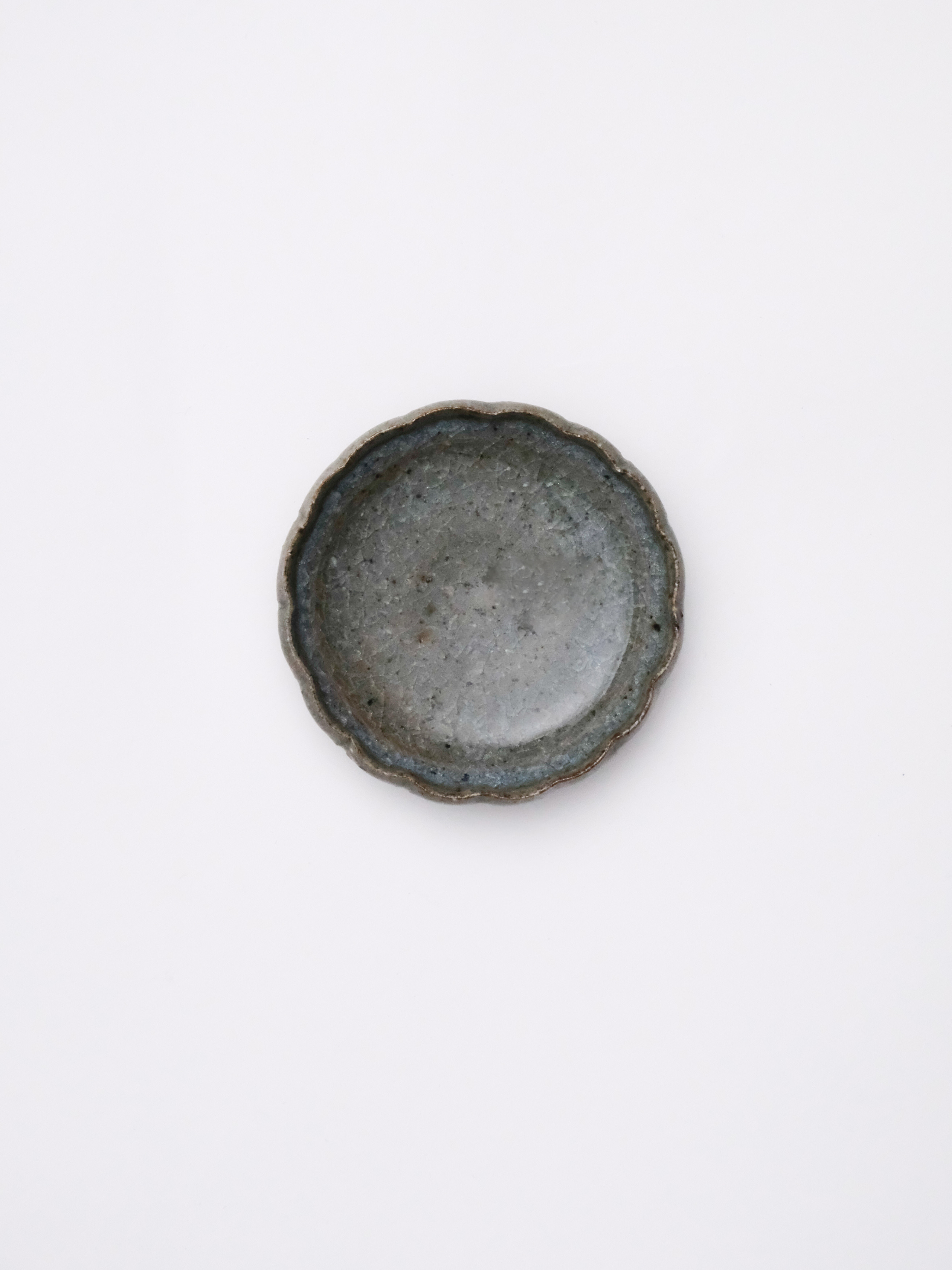 樫灰花型豆皿 | 商品 | つたう