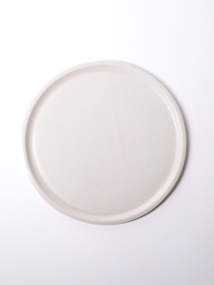 basic plate 23cm