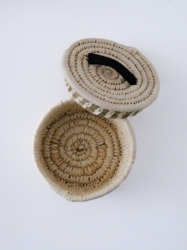 Sabai Lidded Basket S / Natural × Black