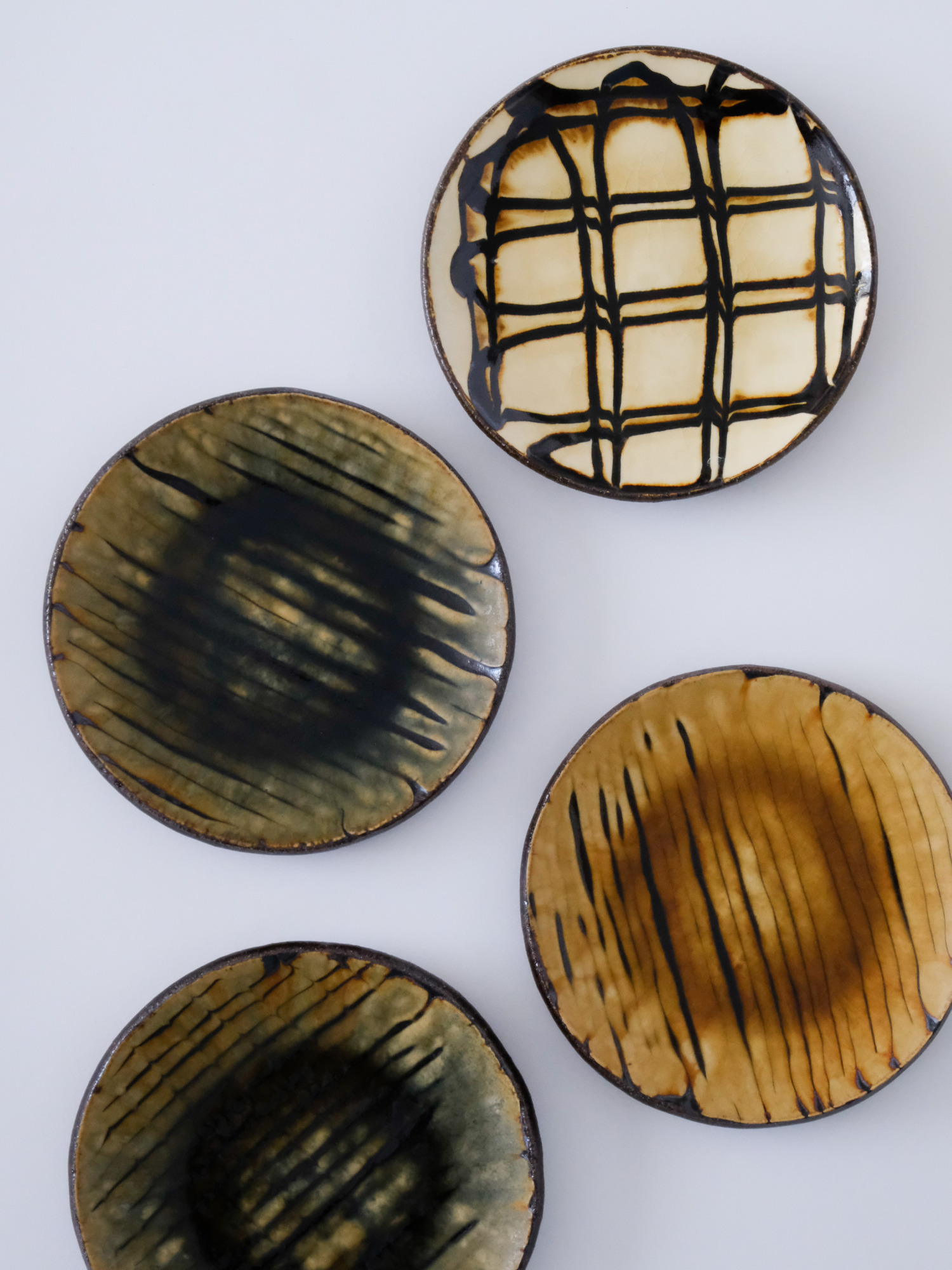 スリップウェア 四寸皿 8-a