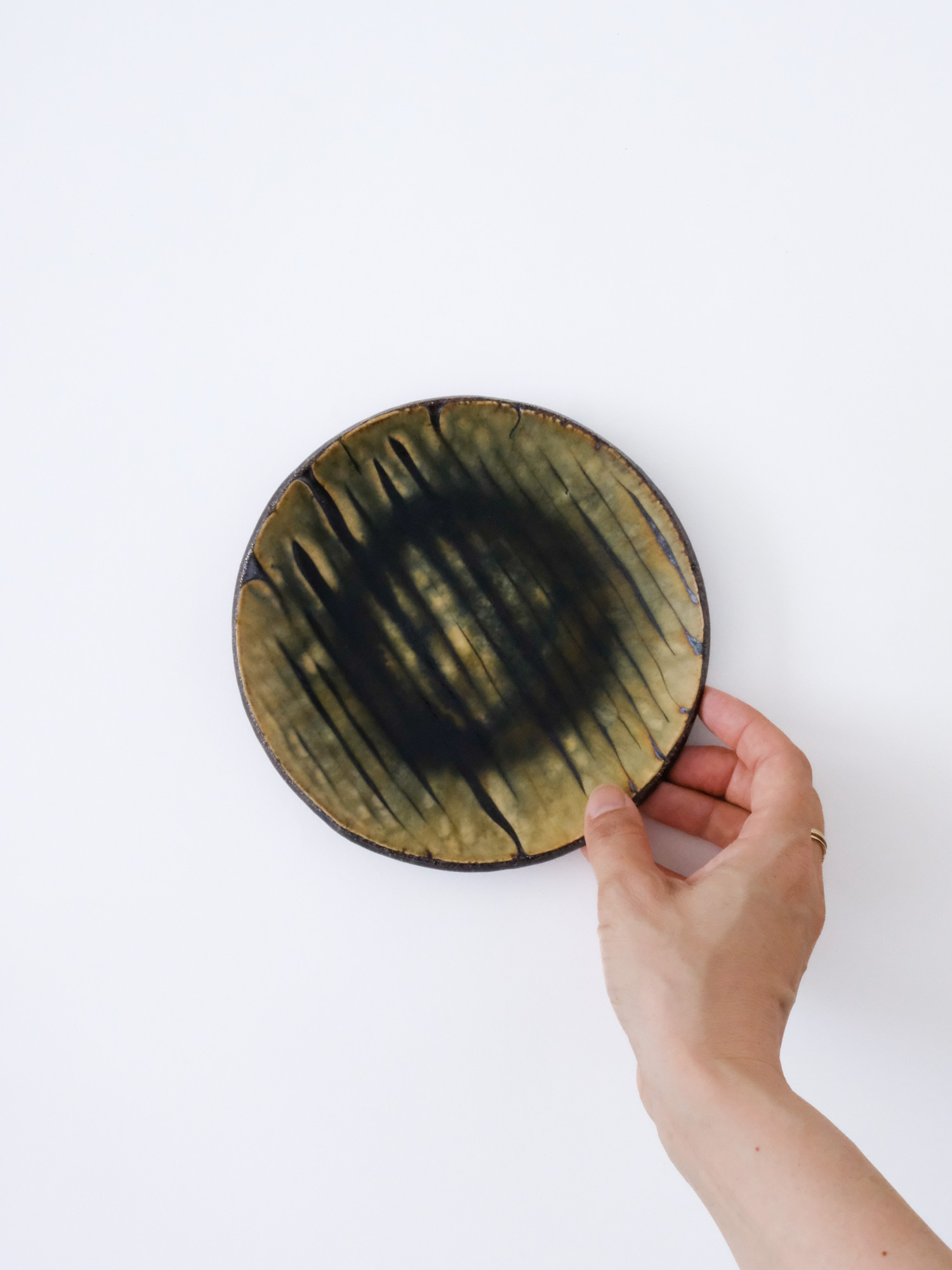 スリップウェア 四寸皿 8-a