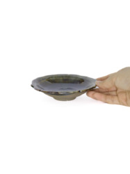 青灰稜花四寸皿