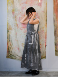 linen – side open dress / sumi 25-C1