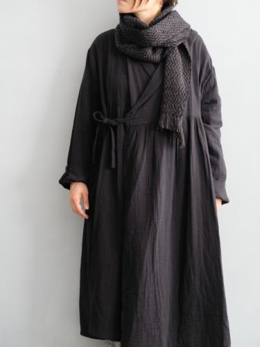 ガラ紡 Muffler Stole Heringbone / Charcoal Black