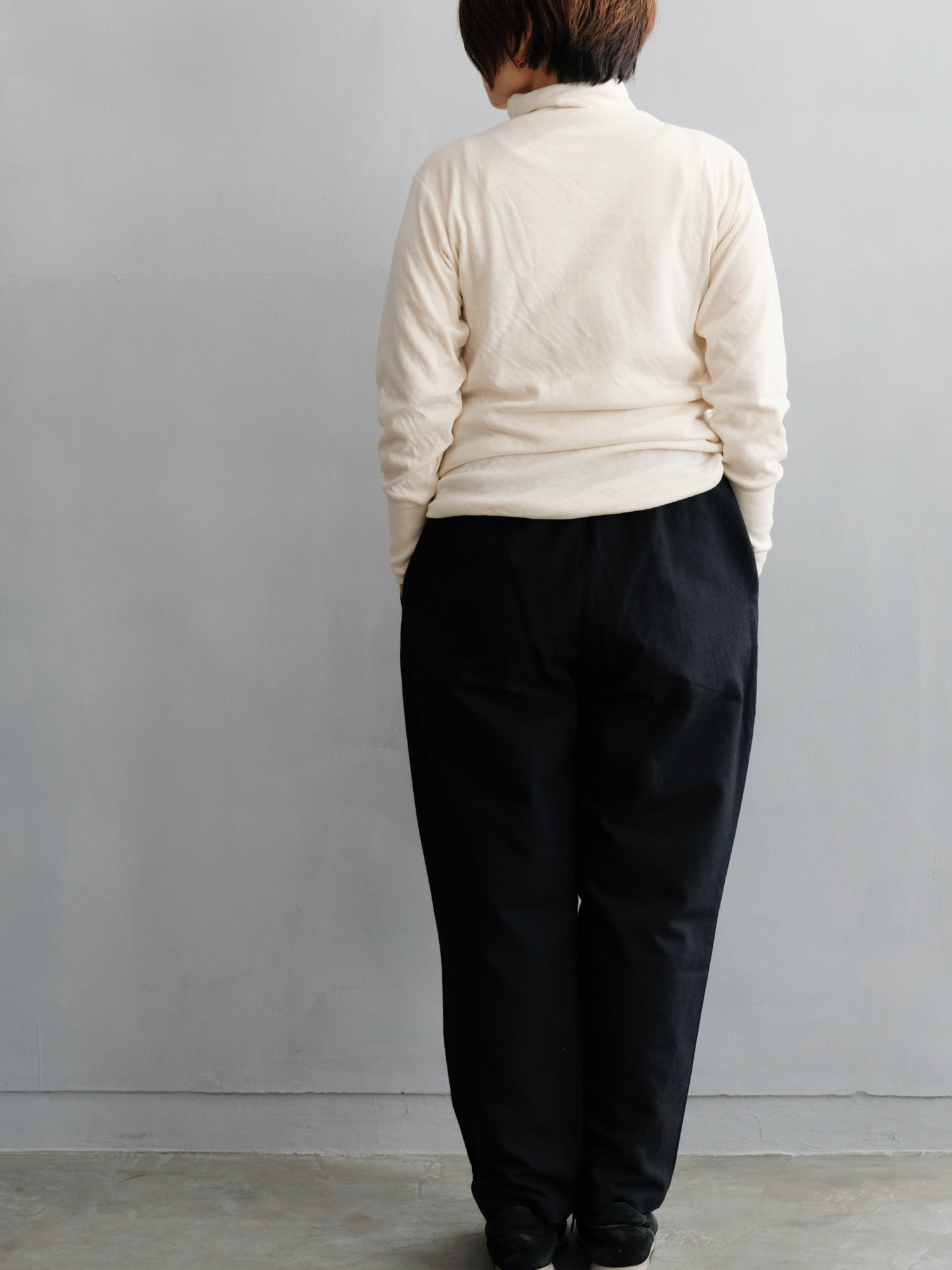 ライトキャンバスハイウエストPT / BLK