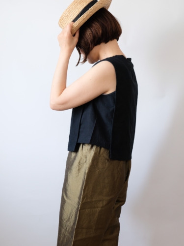 Hand Woven Sleeveless Top / Black