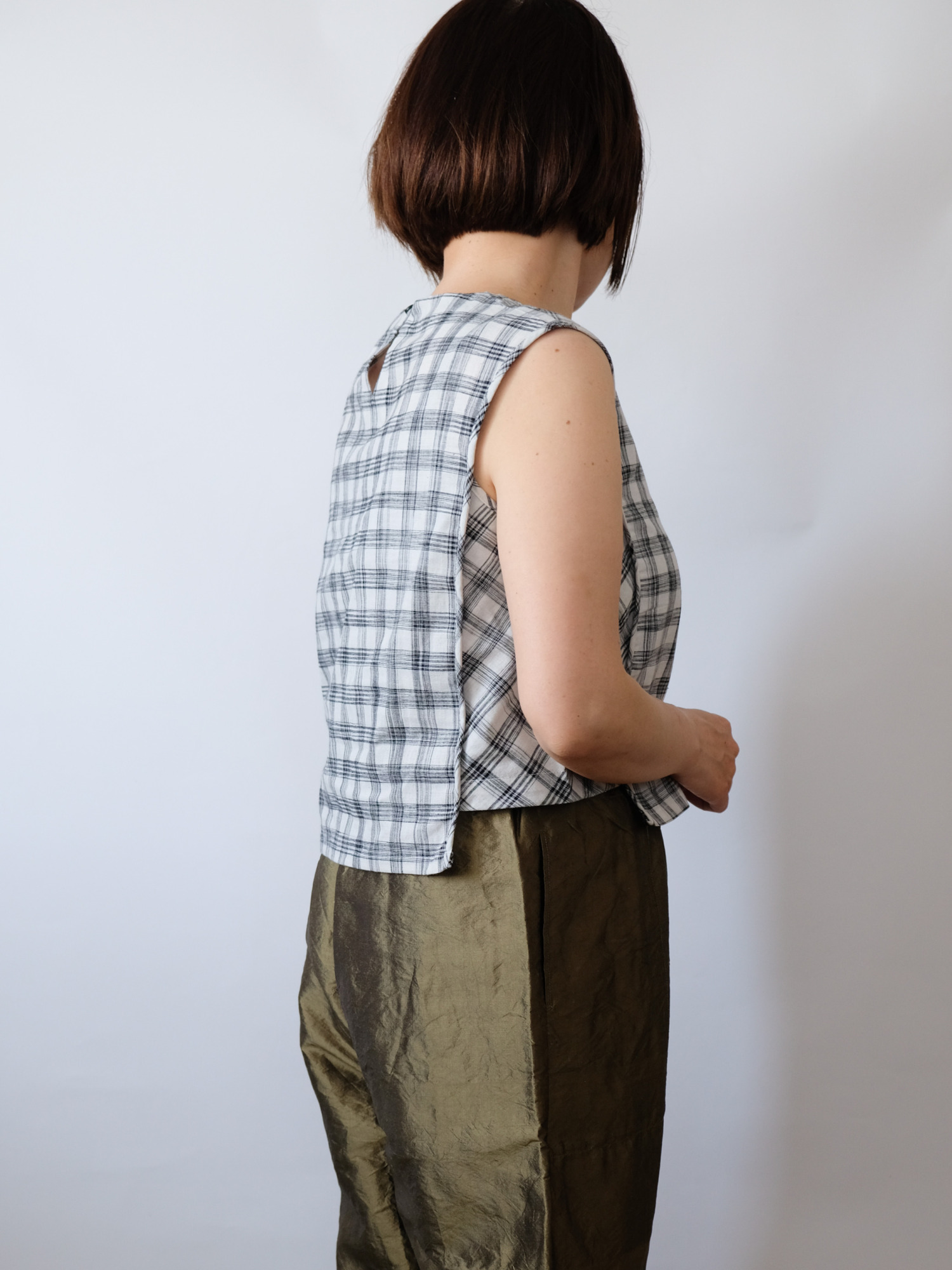 Hand Woven Sleeveless Top / Jharna Gingham