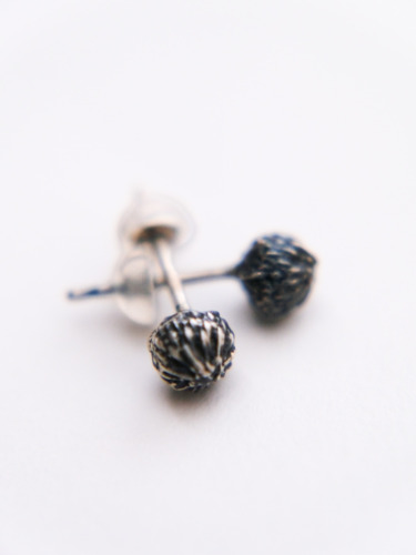 シルバーボールピアス